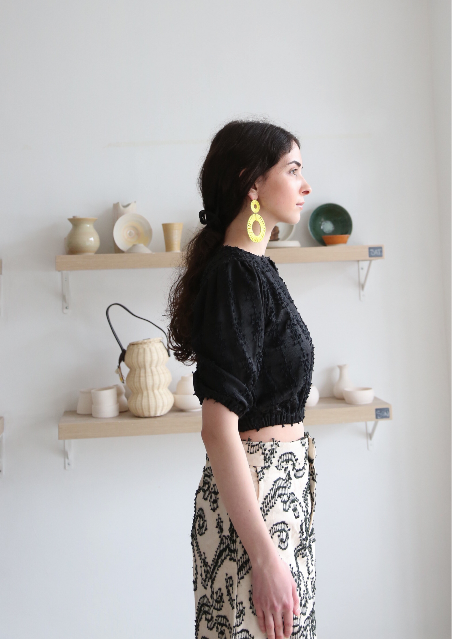 Olive top in tenun