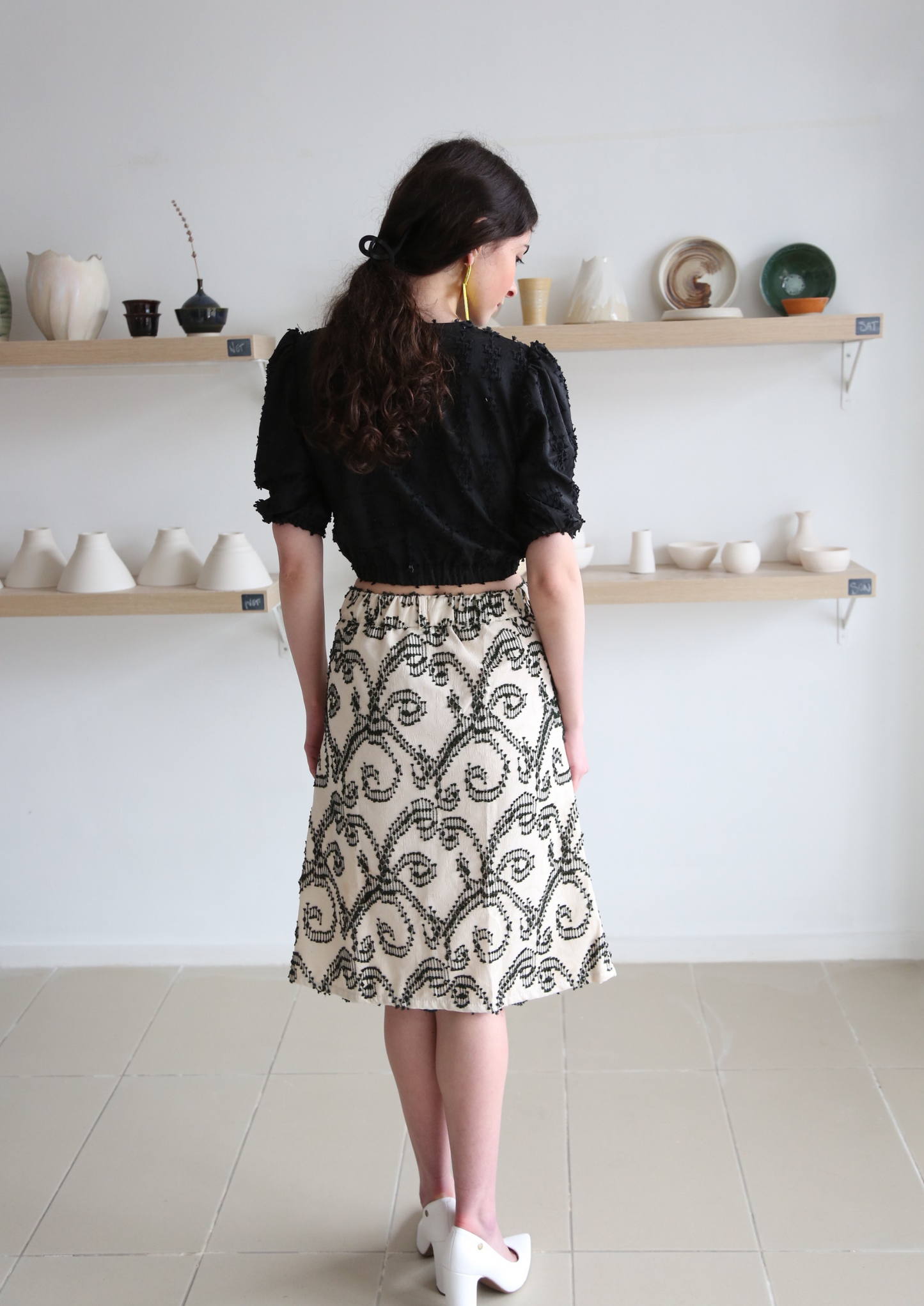 Olive top in tenun