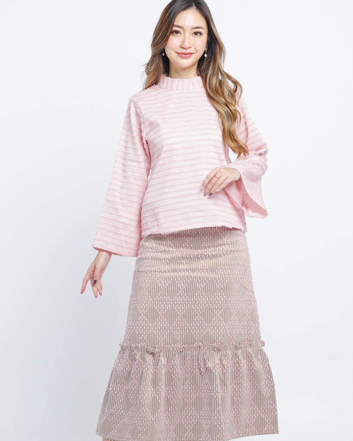 Raya tenun long sleeves top beige blush