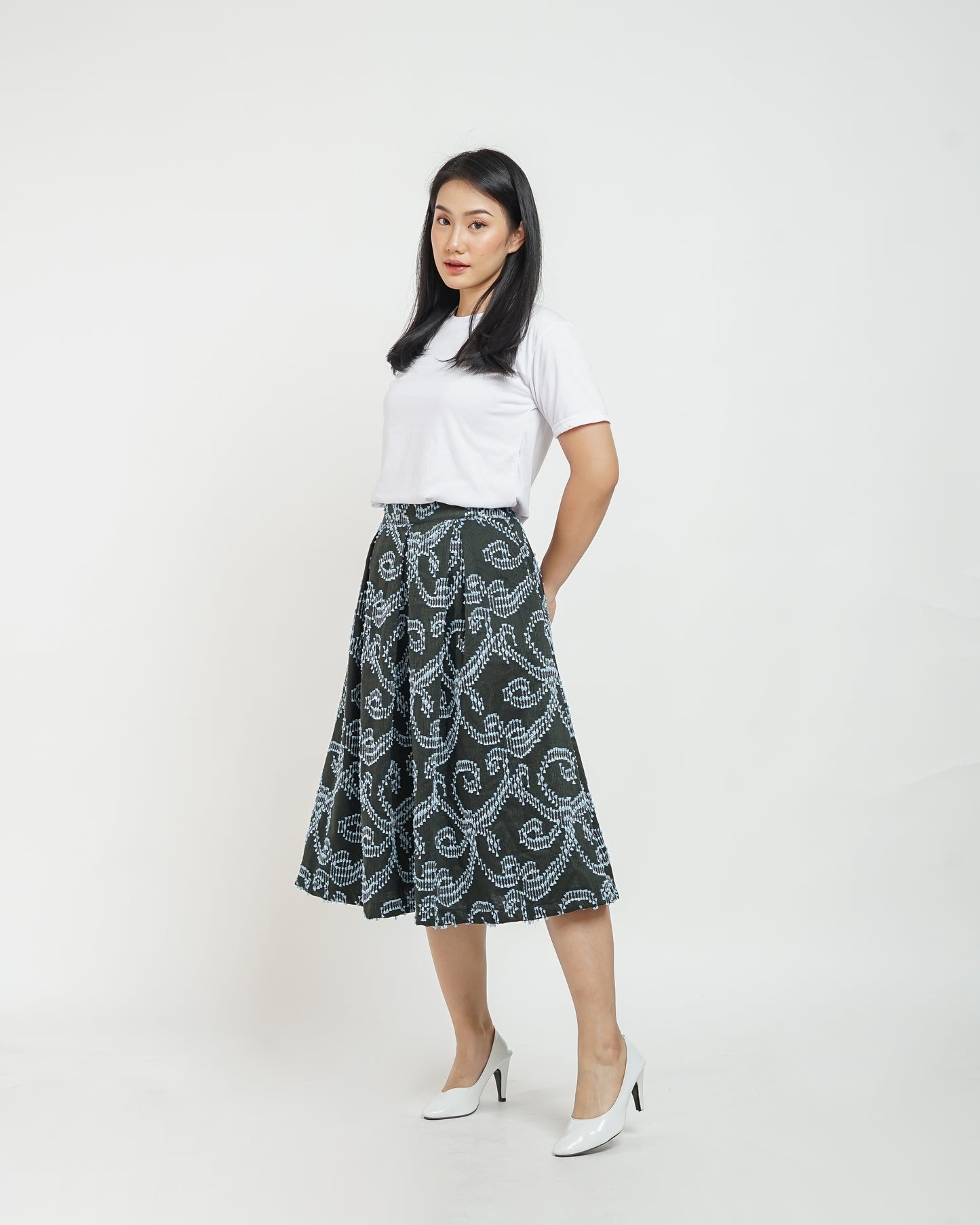 Caitlyn pleated skirt
