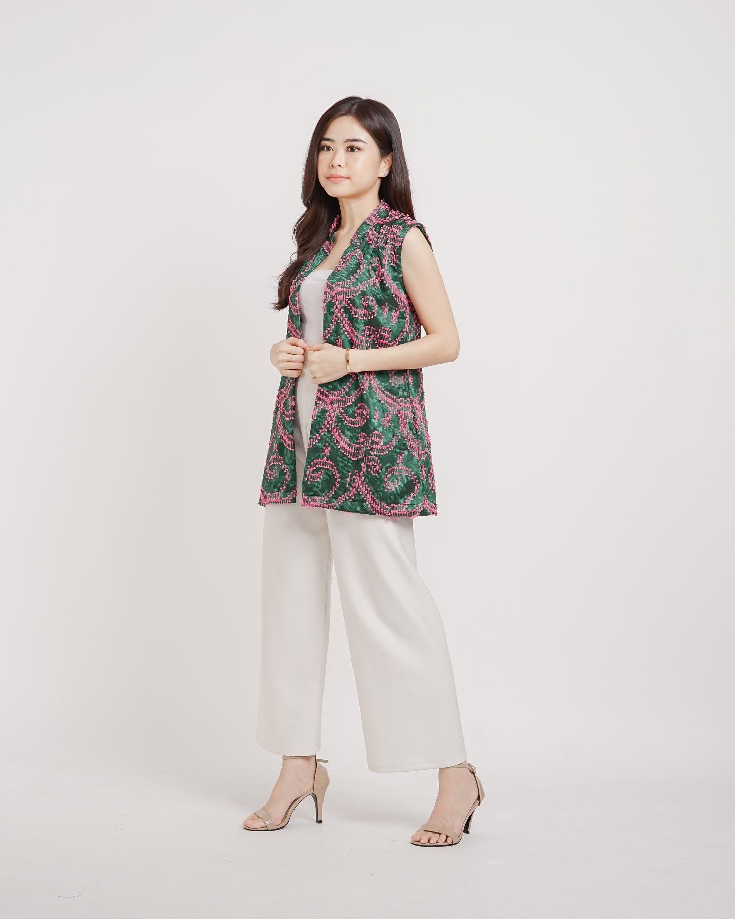 Alice tenun sleeveless vest