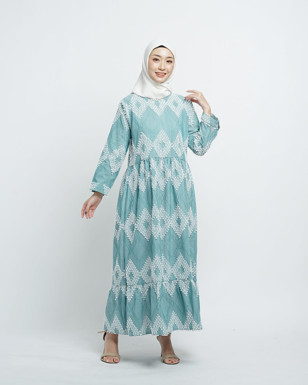 Raya tenun maxi dress green white