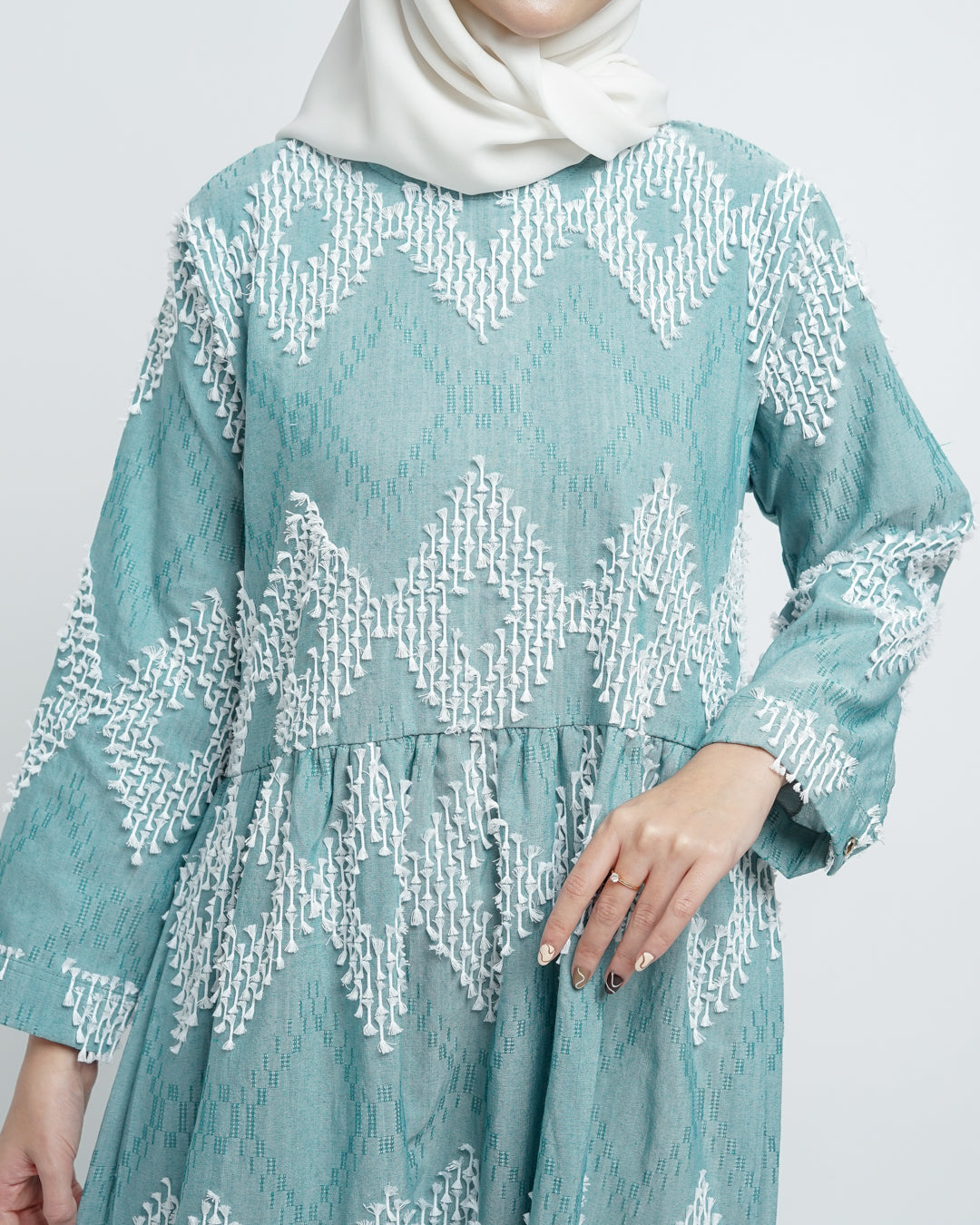 Raya tenun maxi dress green white