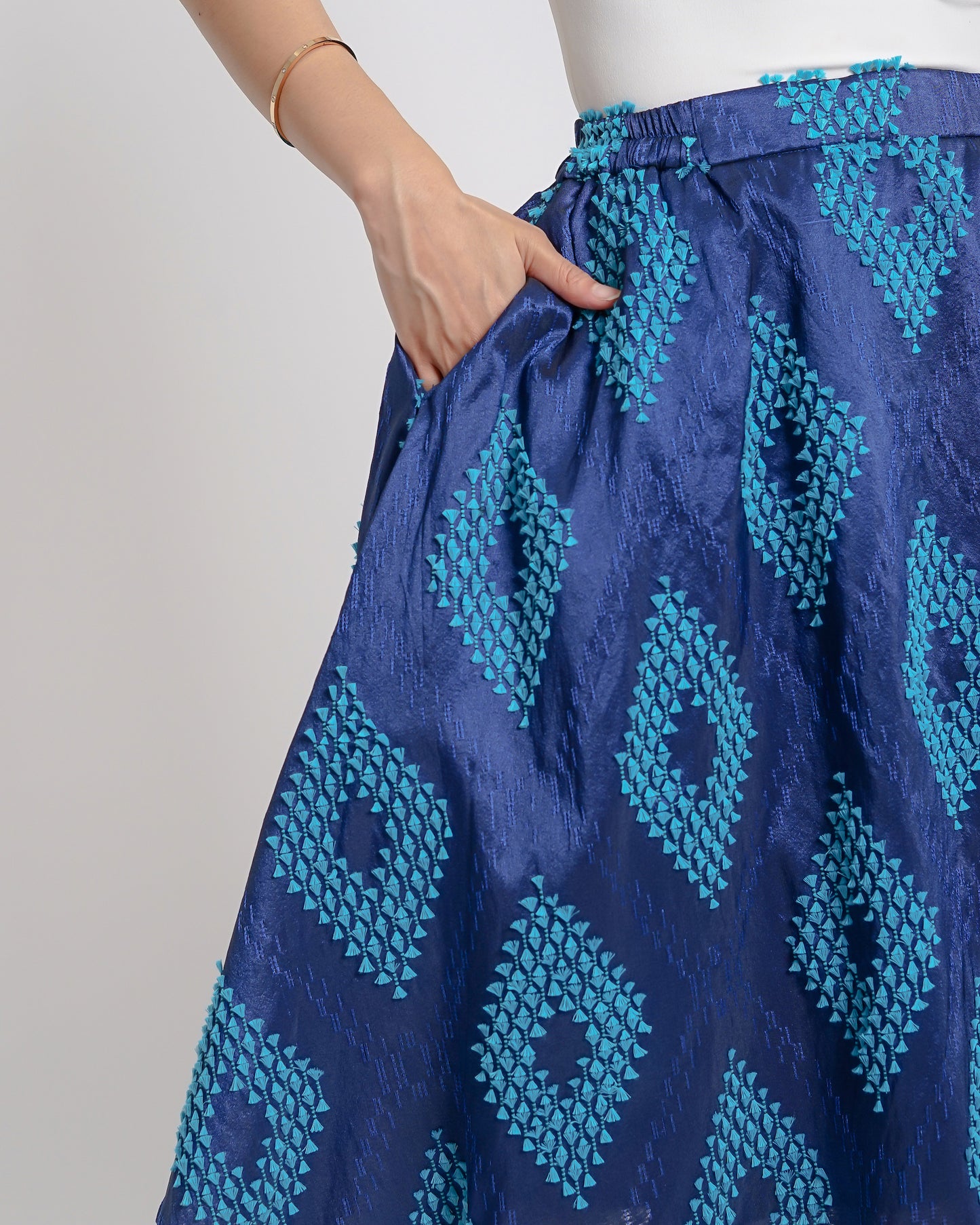 Sally skirt in tenun