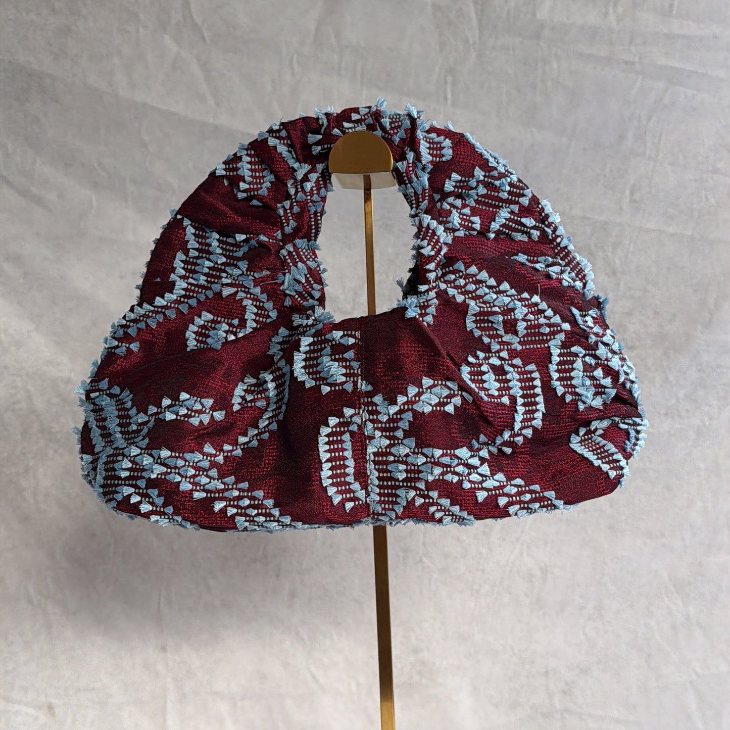Kaia soft bag in tenun