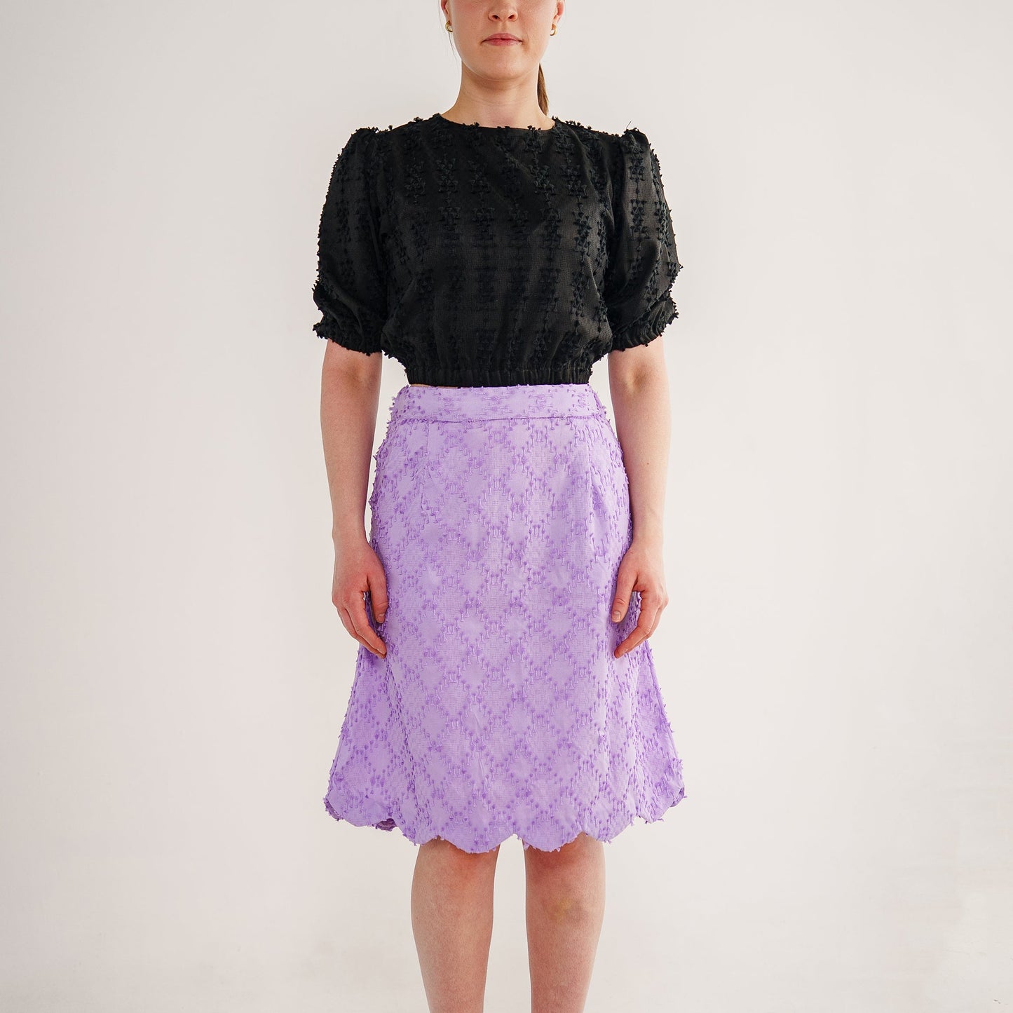 Margot scalloped skirt in tenun