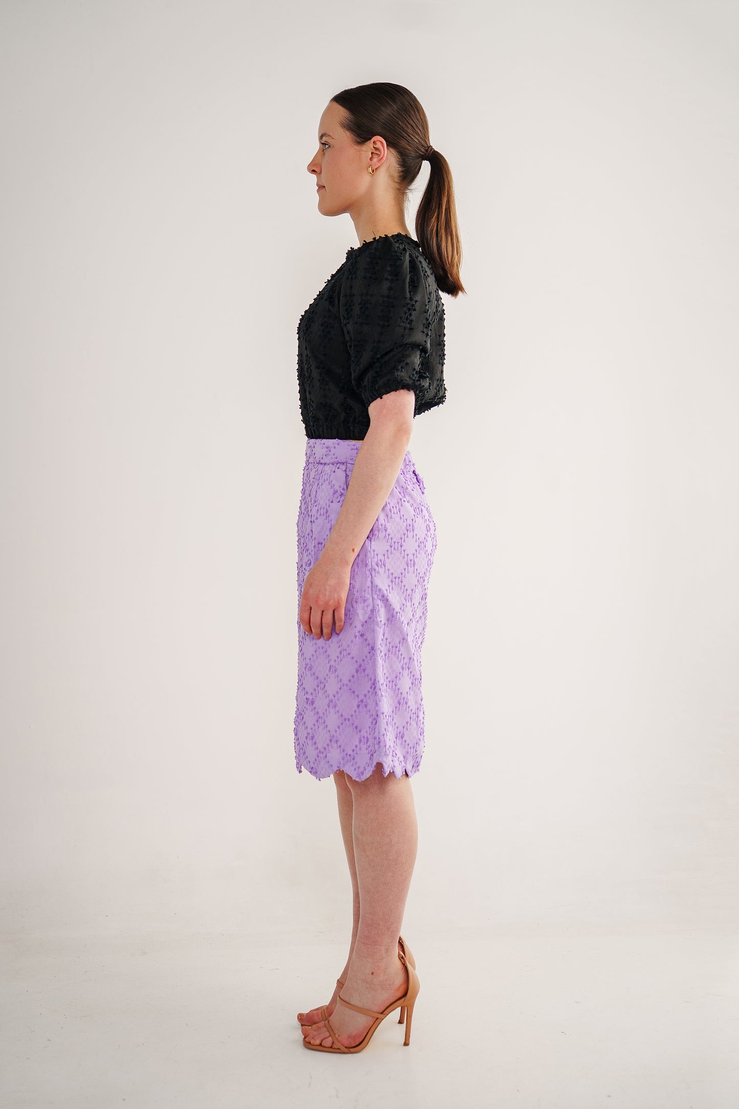 Margot scalloped skirt in tenun