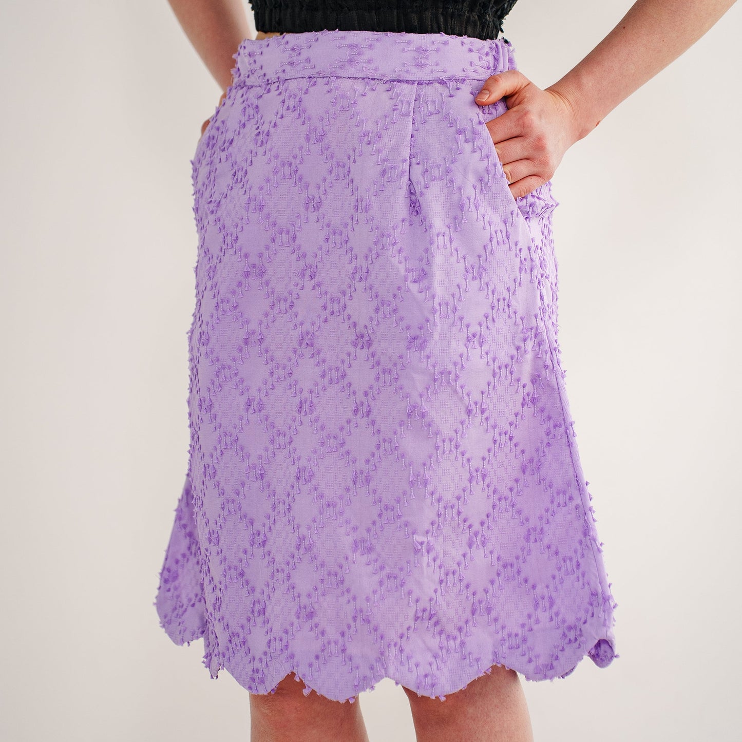 Margot scalloped skirt in tenun