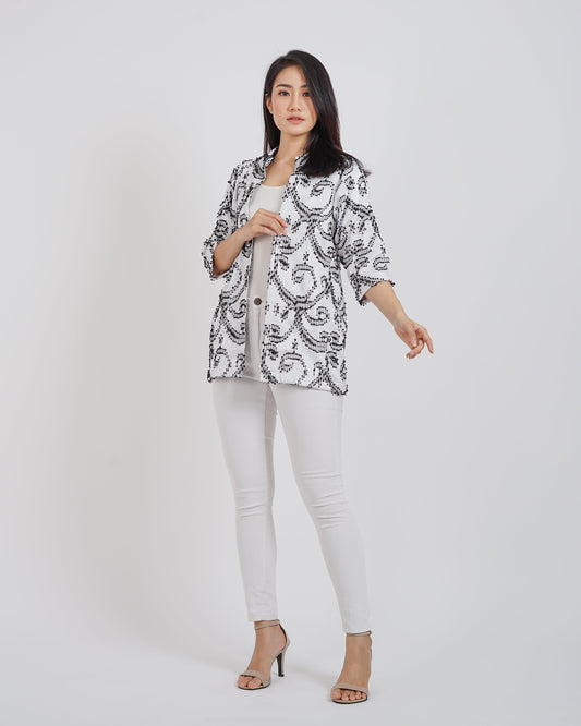 Alice outerwear in tenun